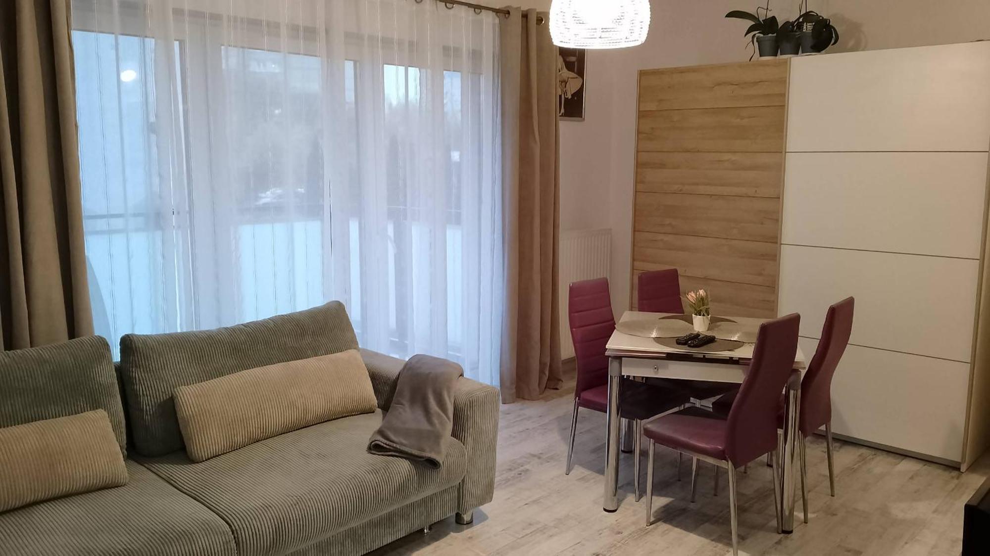 Apartament Na Kruczej Lubiń Esterno foto